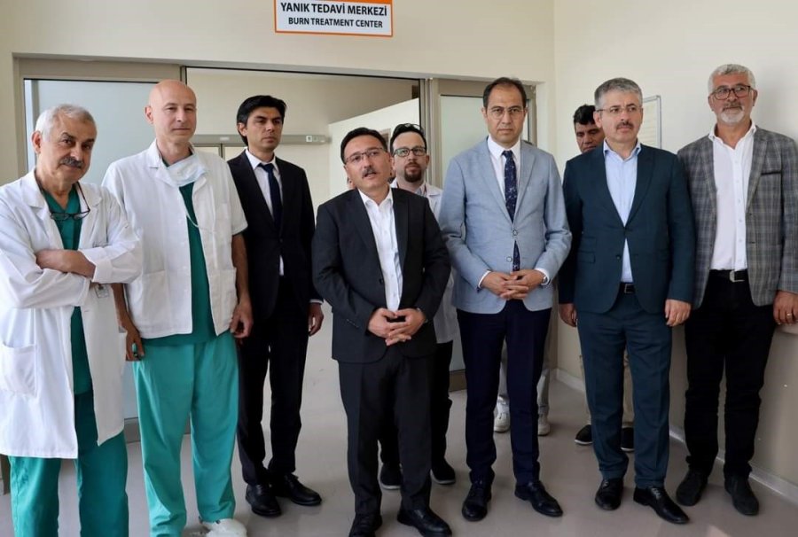 Vali Çiçek: "şehir Hastanemizle Gurur Duyuyoruz"