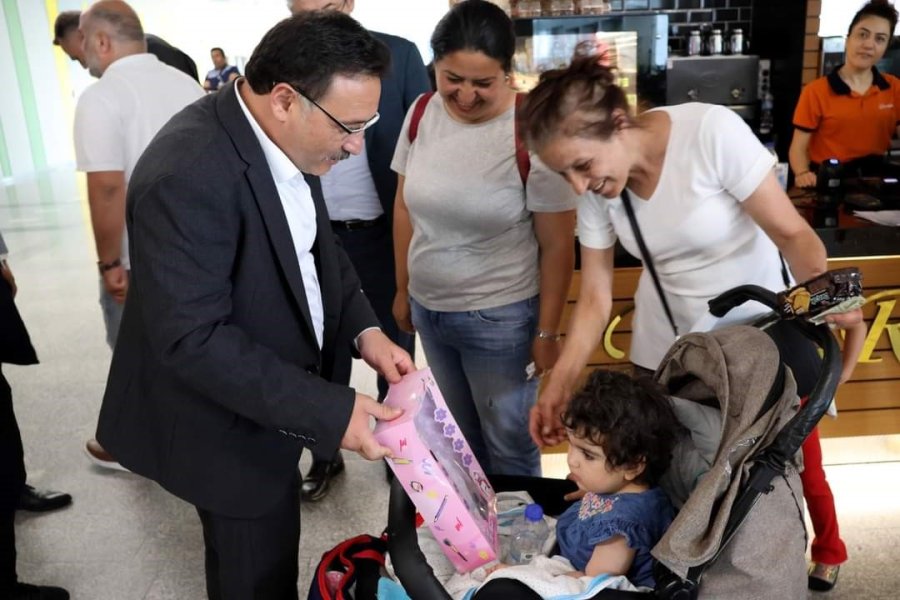 Vali Çiçek: "şehir Hastanemizle Gurur Duyuyoruz"