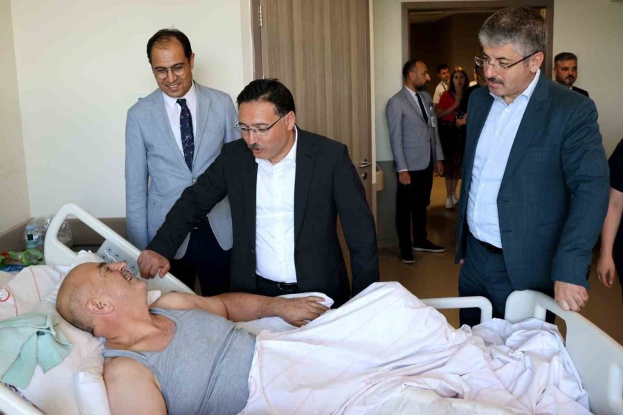 Vali Çiçek: "şehir Hastanemizle Gurur Duyuyoruz"