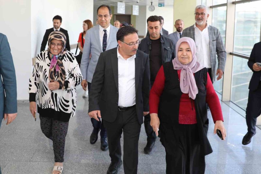 Vali Çiçek: "şehir Hastanemizle Gurur Duyuyoruz"