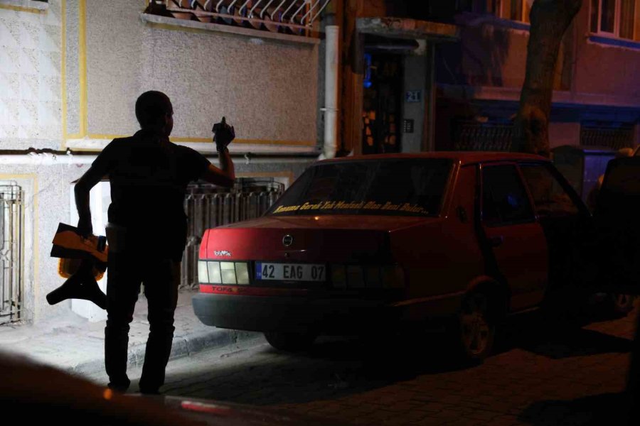 Genç Kız Göğsünden Vurulmuş Halde Bulundu