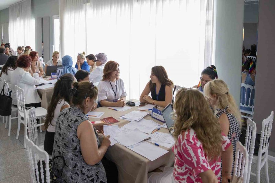 Mersin’de ’kadın Çalıştayı’ Gerçekleştirildi