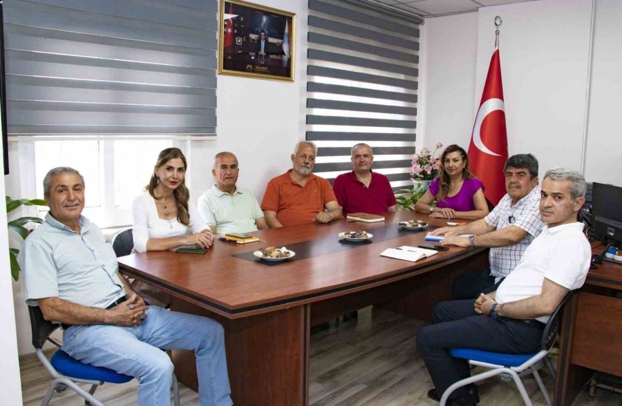 Büyükşehir Belediyesi Zabıtası Kentin Huzuru İçin Çalışmalarını Sürdürüyor