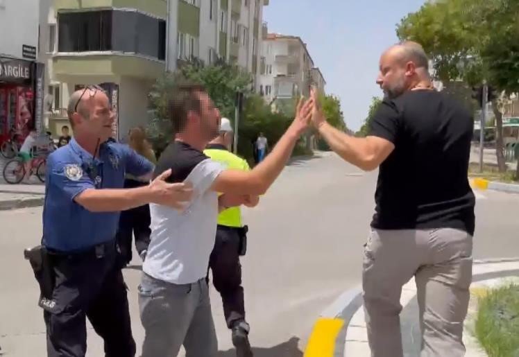 Alkollü Araç Kullanıp Kaza Yaptı, Sinirini Basın Mensuplarından Çıkardı