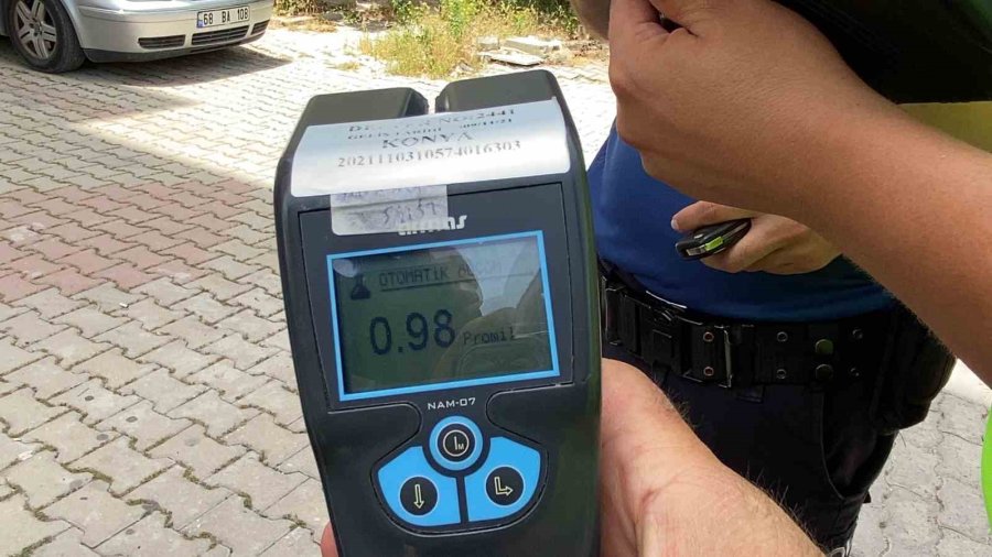 Alkollü Araç Kullanıp Kaza Yaptı, Sinirini Basın Mensuplarından Çıkardı