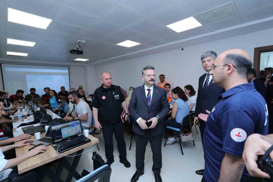 Saha Uzantılı Masa Başı Deprem Tatbikatı, Vali Aksoy’un Başkanlığında Gerçekleştirildi