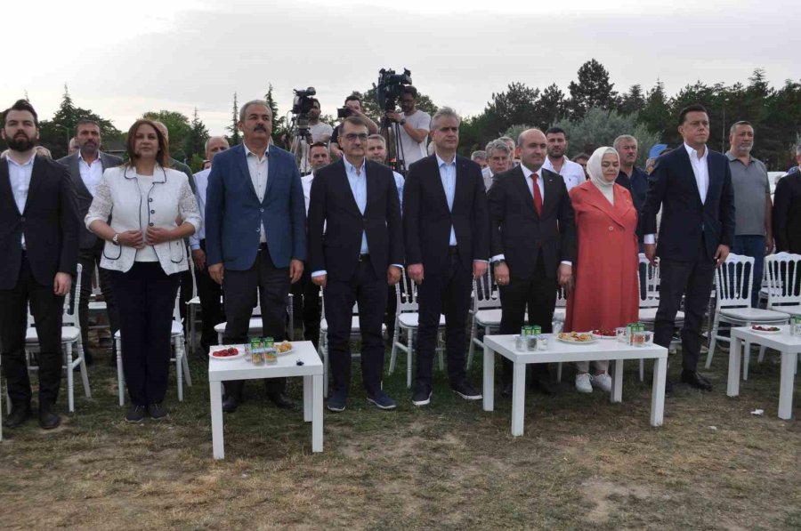 Ak Parti’nin Geleneksel Bayramlaşma Programı Gerçekleştirildi