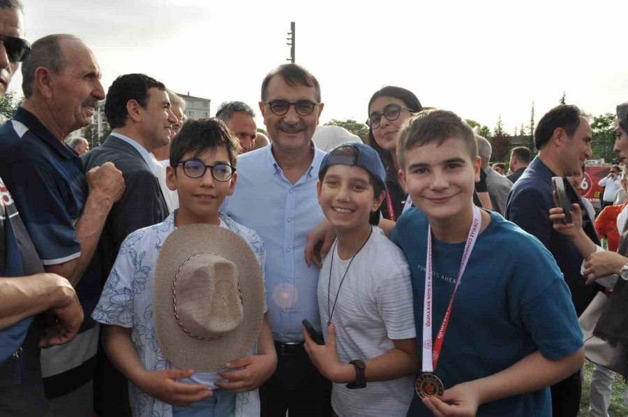 Ak Parti’nin Geleneksel Bayramlaşma Programı Gerçekleştirildi