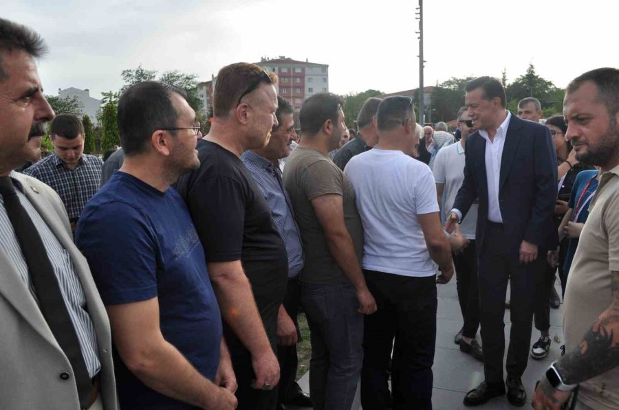 Ak Parti’nin Geleneksel Bayramlaşma Programı Gerçekleştirildi