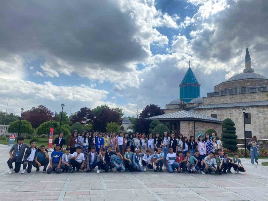Konya Büyükşehir’in Kültür Gezileriyle İlçelerde Yaşayan Binlerce Öğrenci Konya’yı Yakından Keşfetti