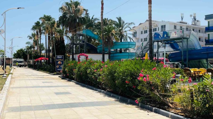 Mersin’de Sahil Bölgelerindeki Yollar Yenileniyor