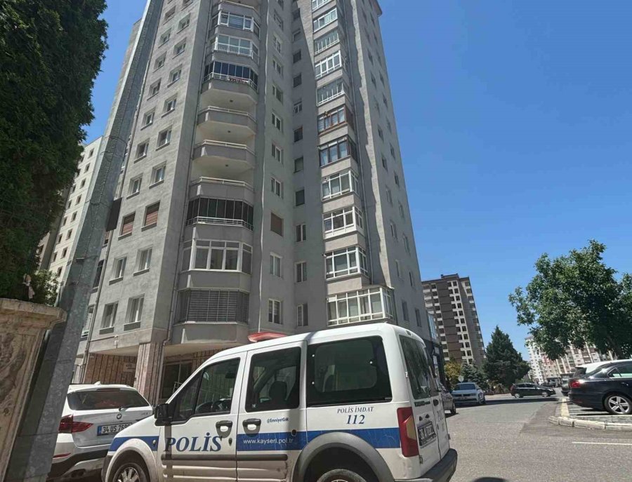 Bayramları Hüzne Dönüştü: 57 Yaşındaki Şahıs Evinde Ölü Bulundu