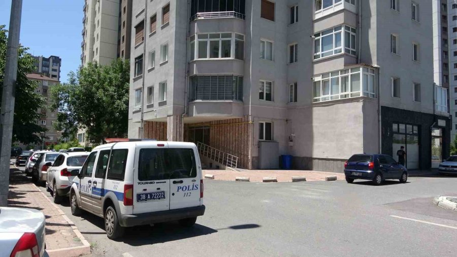 Bayramları Hüzne Dönüştü: 57 Yaşındaki Şahıs Evinde Ölü Bulundu