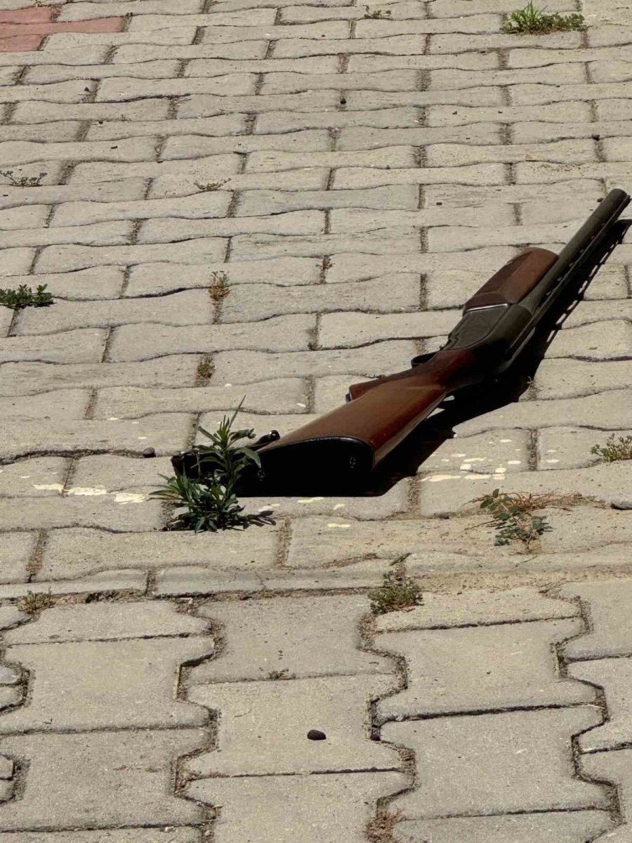 Kavgada Av Tüfeğiyle Vurulan 22 Yaşındaki Genç Yaralandı