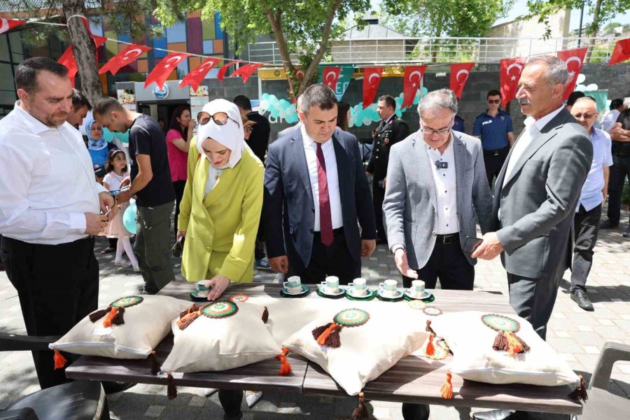 Başkan Özdoğan: "üreten Kadınlarımızın Her Zaman Yanındayız"