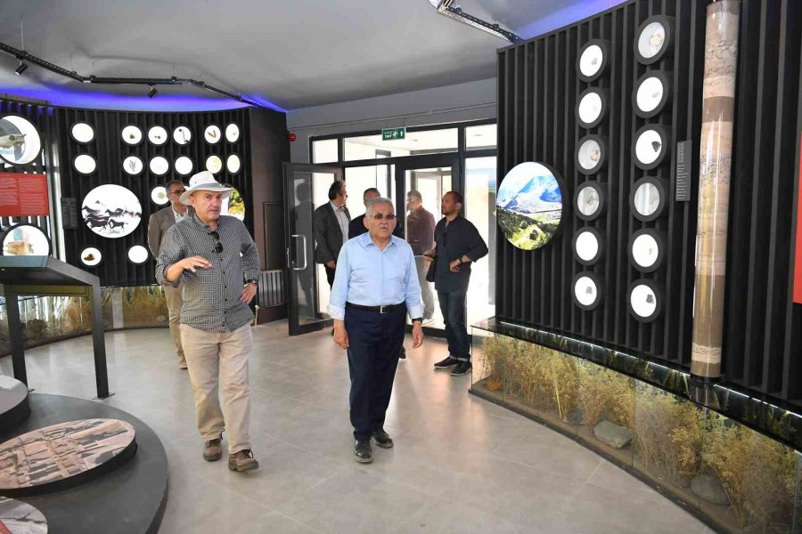 Başkan Büyükkılıç’tan Kültepe Ziyaretçi Merkezi’ne Davet