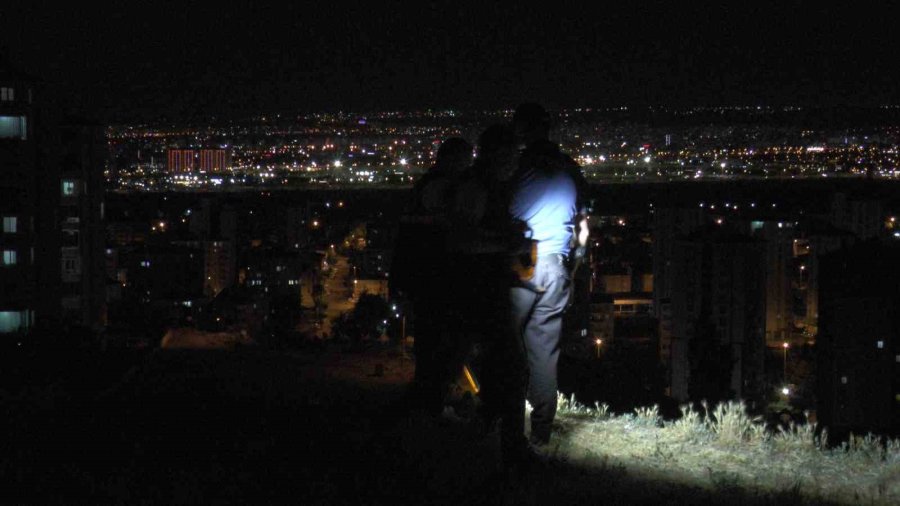 30 Metrelik Yamaçtan Yuvarlanan Kız Yaralandı