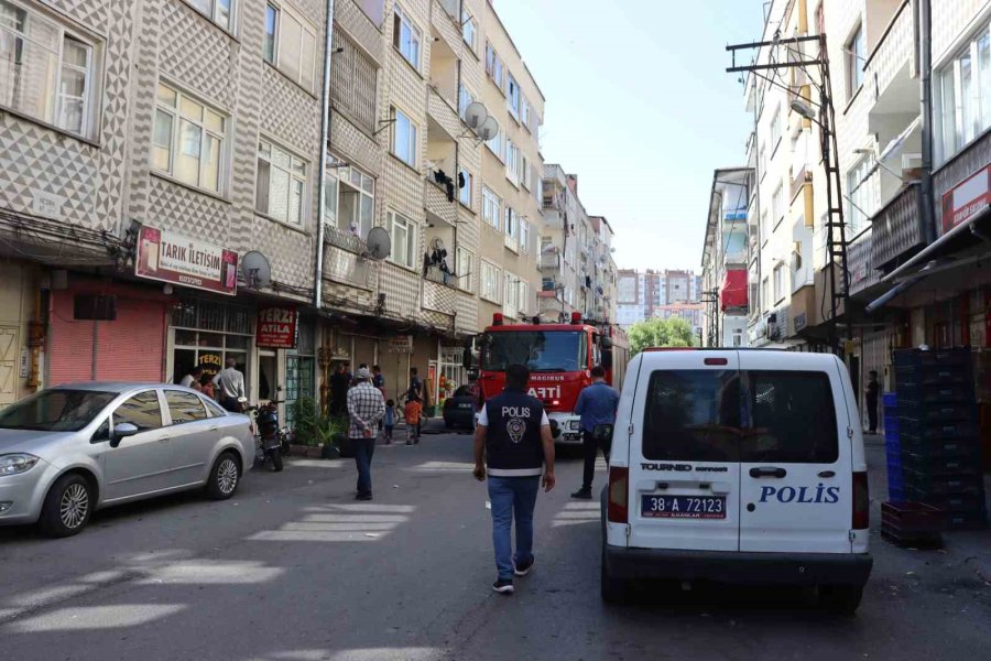 Kayseri’de Ev Yangını