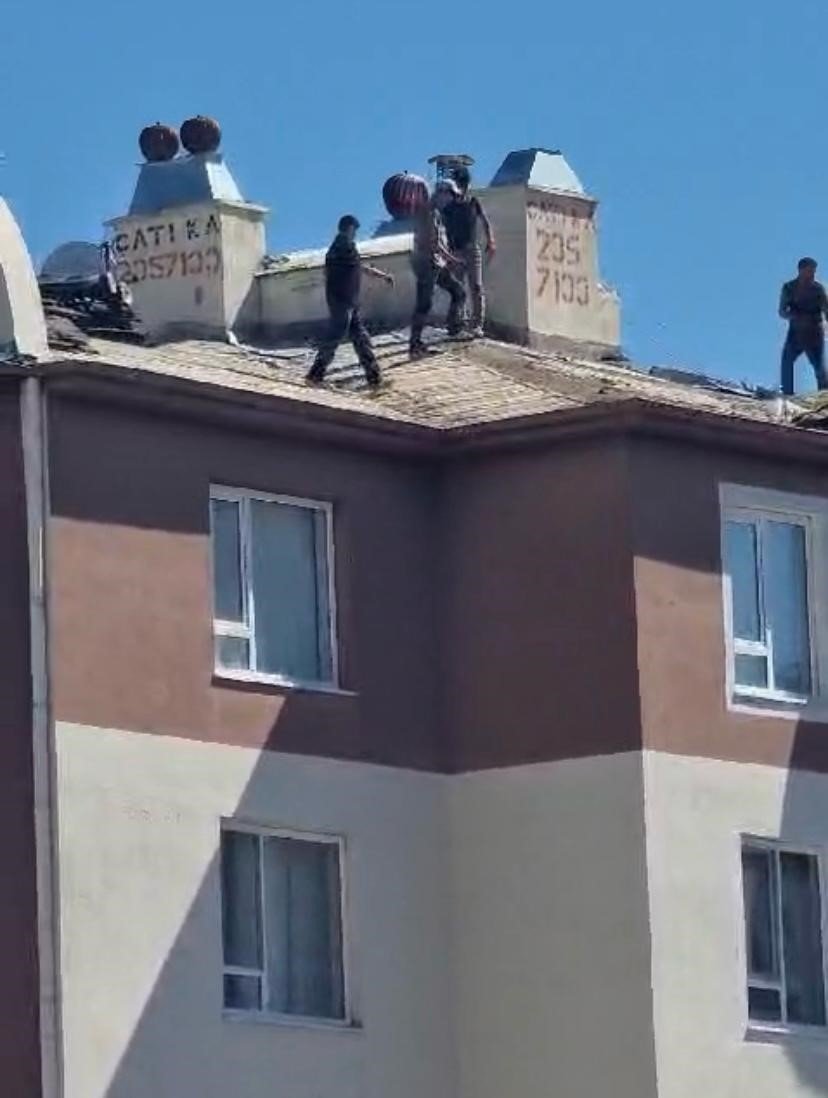 10. Katta Ölümle Dans