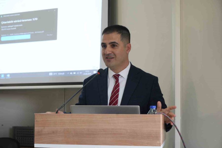 Ömrünü Tamamlayan Güneş Panelleri Döngüsel Ekonomiye Kazandırılacak