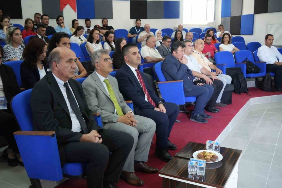 Ömrünü Tamamlayan Güneş Panelleri Döngüsel Ekonomiye Kazandırılacak