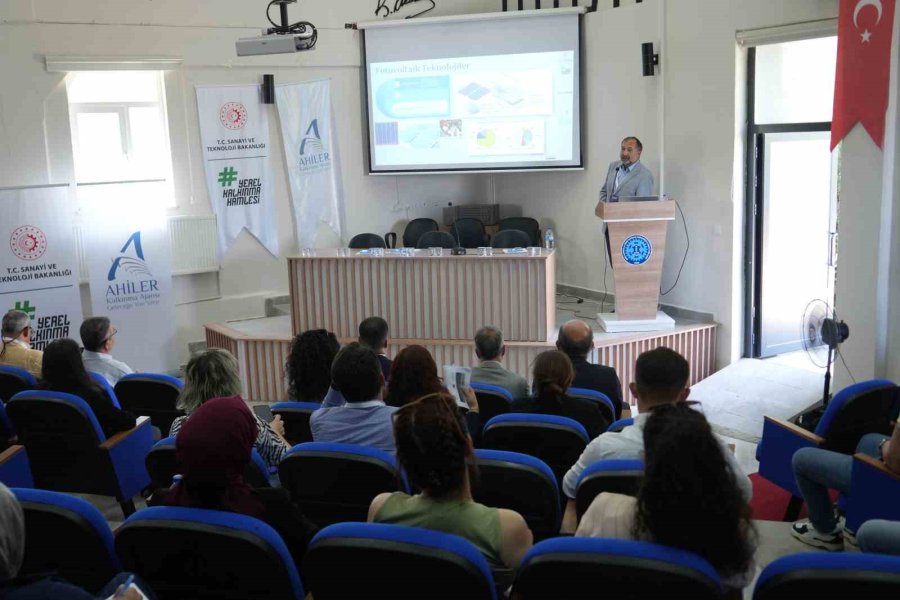 Ömrünü Tamamlayan Güneş Panelleri Döngüsel Ekonomiye Kazandırılacak