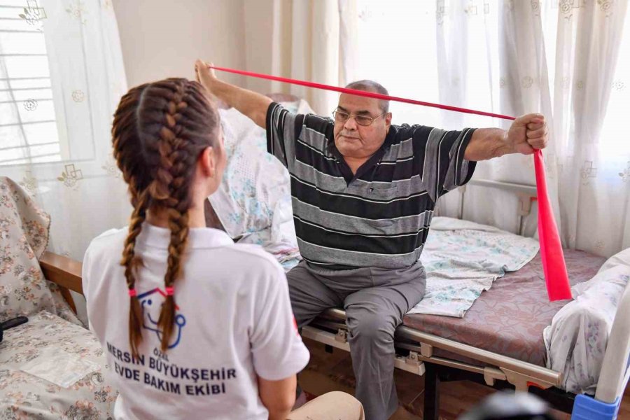 5 Yıldır Yatalak Olan Hasta Yürümeye Başladı