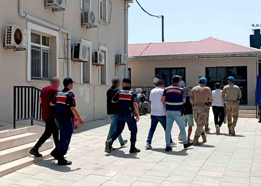 Mersin’de İnsan Ticareti Operasyonu: 8 Tutuklama
