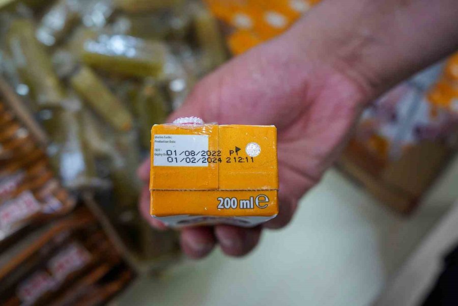 Tarsus’ta Son Kullanma Tarihi Geçmiş 238 Ürün Ele Geçirildi