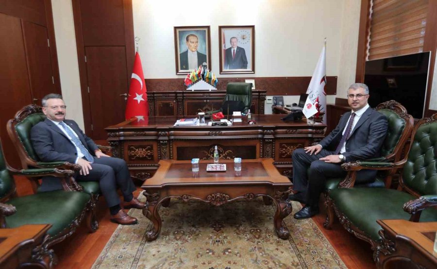 Isparta’ya Atanan Ağır Ceza Mahkemesi Başkanı Tünay’dan Vali Aksoy’a Veda Ziyareti