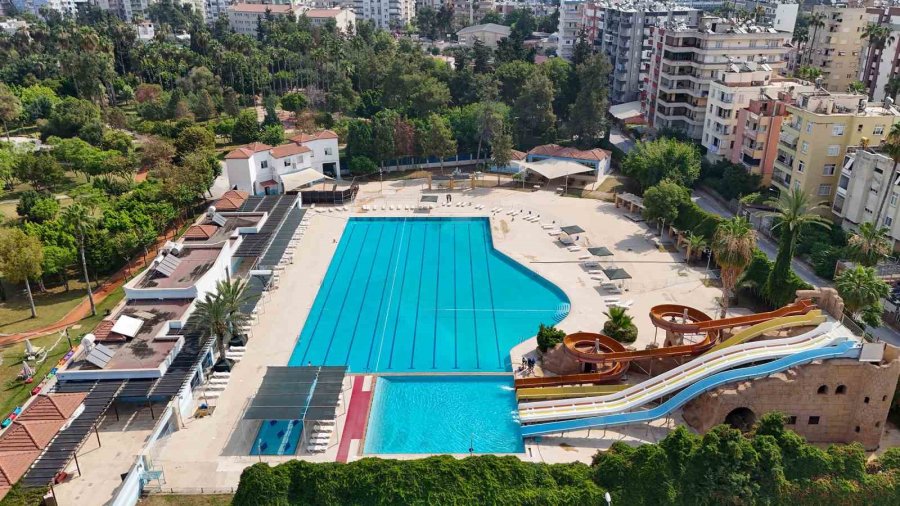 Tarsus Su Parkı Sezonu Açtı