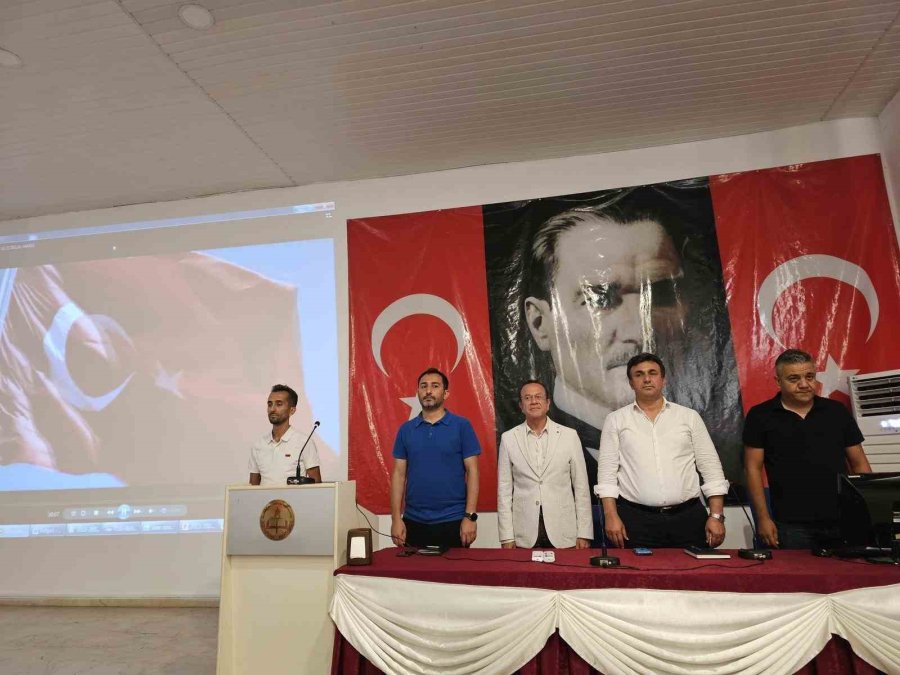 Rektör Prof. Dr. Güner, Okul Müdürlerine Rehberliğin Önemini Anlattı