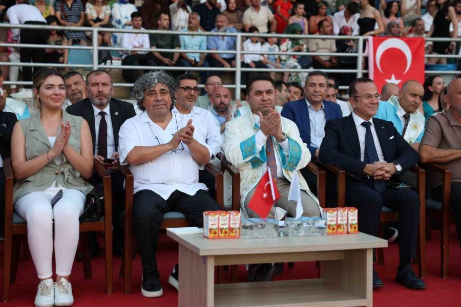 Alkü’de Mezuniyet Heyecanı