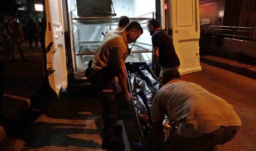 Arkadaşını Bıçaklayarak Öldüren, Tahrayla Da Başkasını Yaralayıp Suçu Alkole Atan Zanlı Tutuklandı