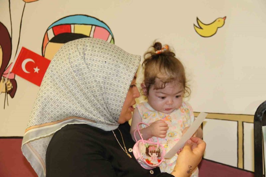 Doğduktan 1 Gün Sonra Ameliyata Alınan Bebek Sağlığına Kavuştu