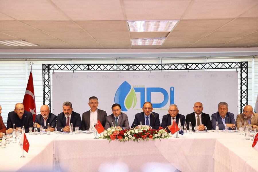 Başkan Büyükkılıç; Jeotermal Kaynaklı Tarıma Dayalı İhtisas Osb Tanıtım Toplantısına Katıldı