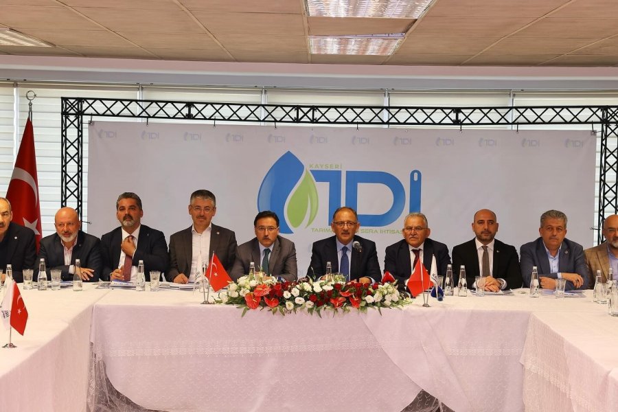 Başkan Büyükkılıç; Jeotermal Kaynaklı Tarıma Dayalı İhtisas Osb Tanıtım Toplantısına Katıldı