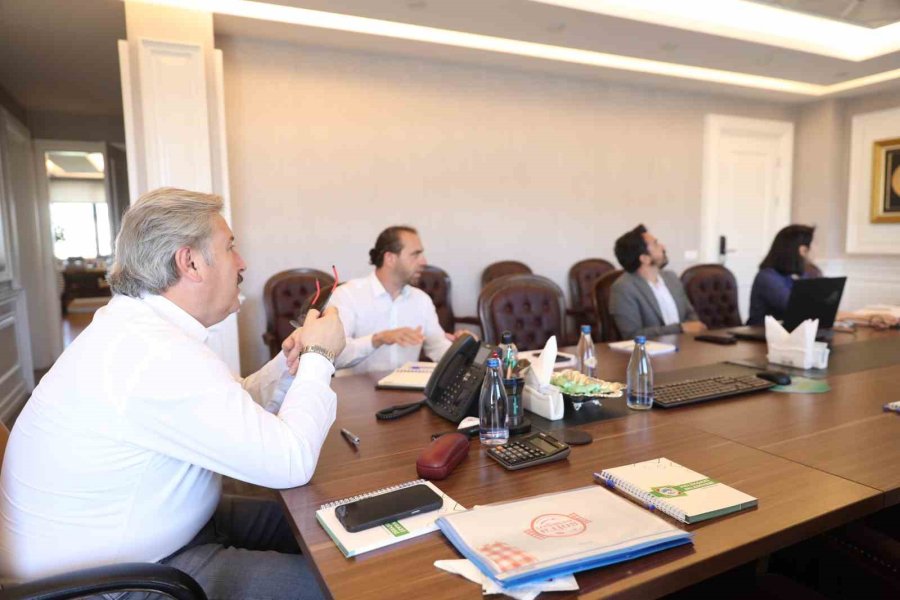 Başkan Palancıoğlu Proje Değerlendirme Toplantısı Düzenledi