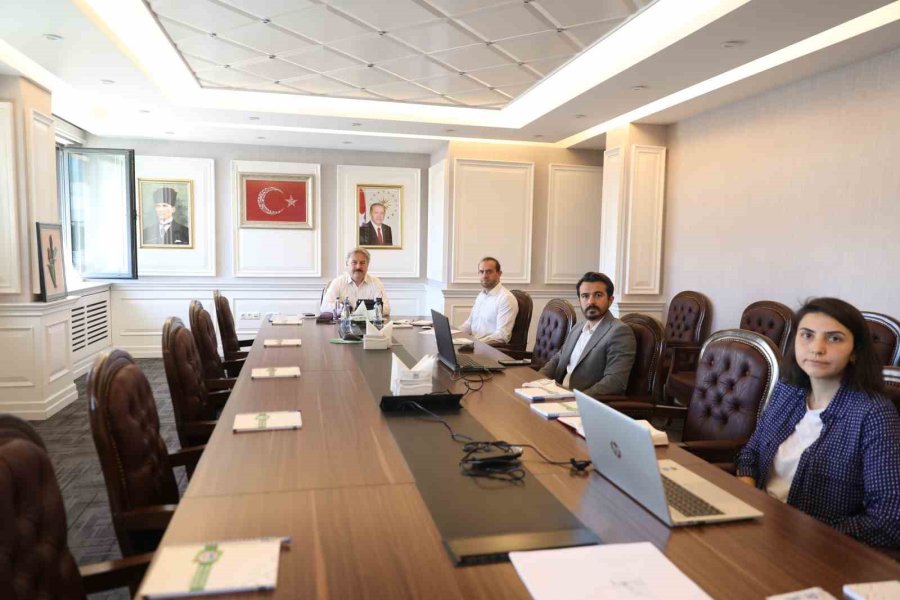 Başkan Palancıoğlu Proje Değerlendirme Toplantısı Düzenledi