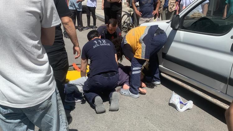 Karaman’da Otomobilin Çarptığı Kadın Yaralandı