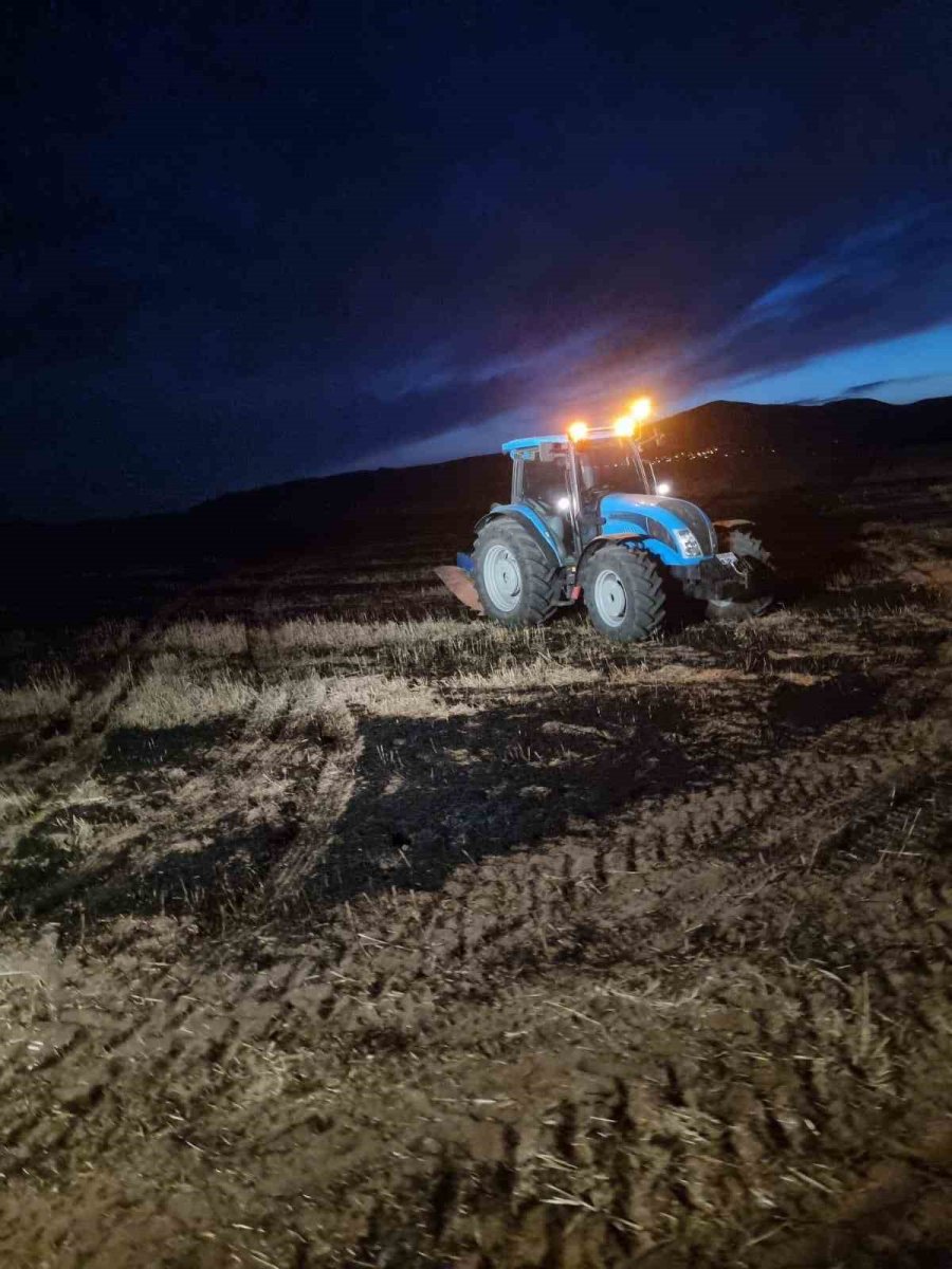 Konya’da Elektrik Akımına Kapılan Kuşlar Yangına Neden Oldu