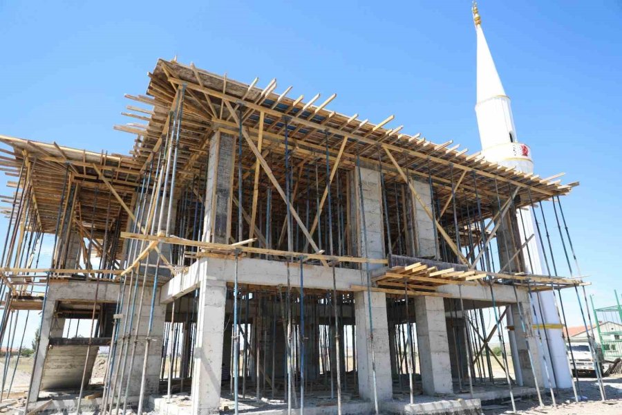 Yunus Emre Cami Hızla Yükseliyor