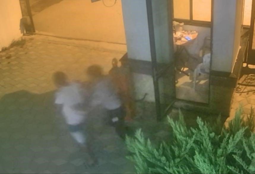 Site Güvenlikçisi Daire Sahibini Öldürdü: O Anlar Kameraya Yansıdı