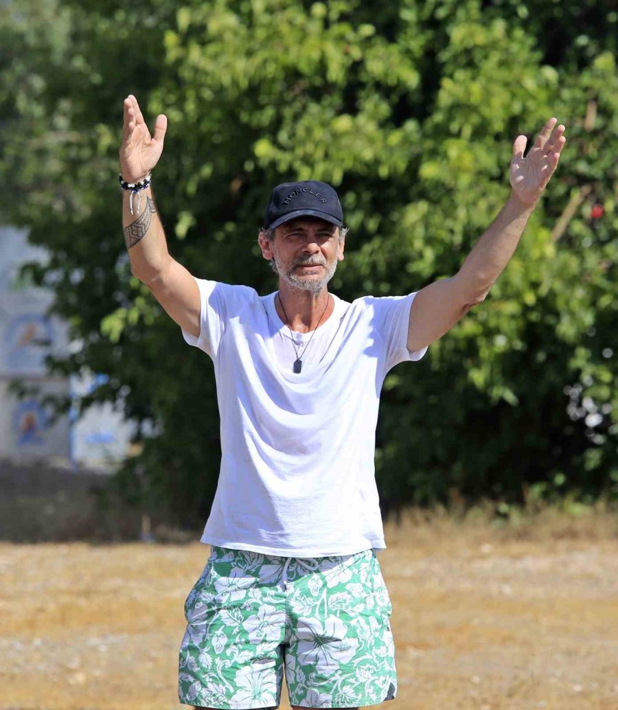 Antalya’daki Orman Yangınına 3 Saattir Müdahale Sürüyor