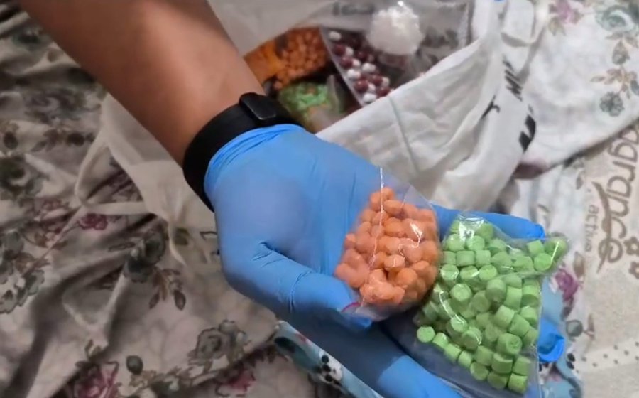 Antalya’da Zehir Tacirlerine Büyük Darbe: Kilolarca Uyuşturucu Madde Ele Geçirildi