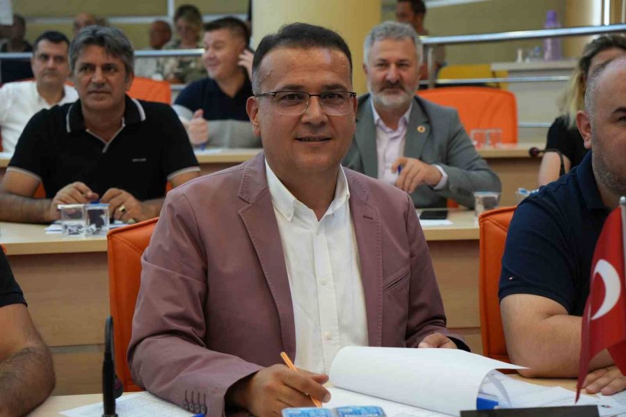 Kepez Belediye Meclisi’nde 3 Derneğe Tahsis Edilen Yer Geri Alındı