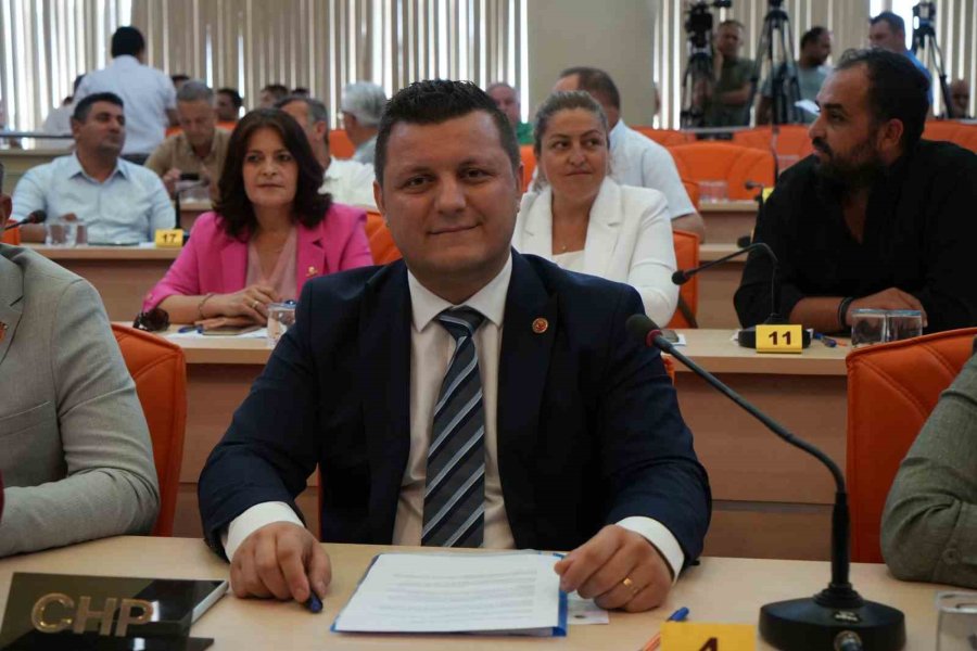 Kepez Belediye Meclisi’nde 3 Derneğe Tahsis Edilen Yer Geri Alındı