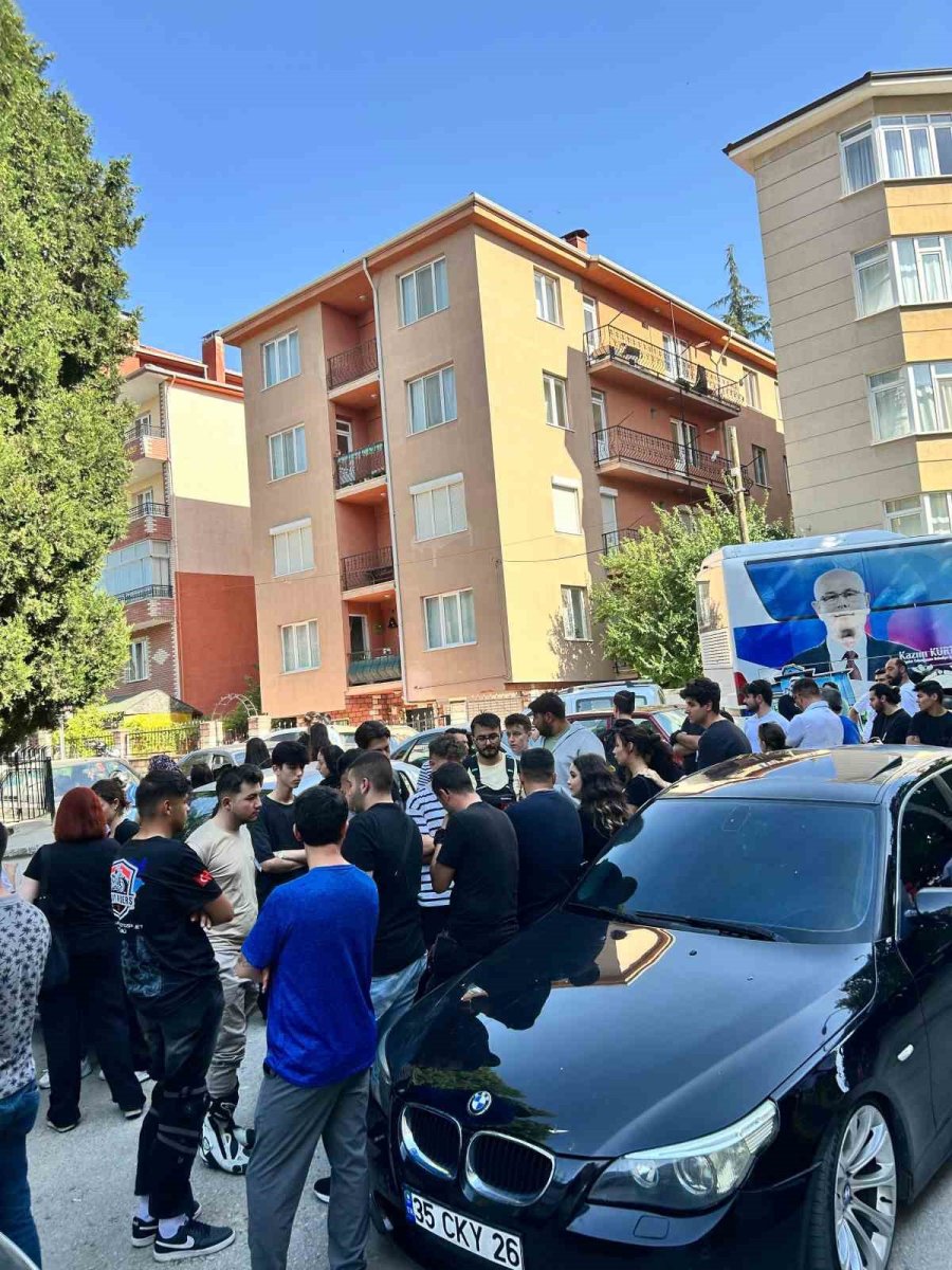 Motosiklet Kazasında Hayatını Kaybeden Genç Son Yolculuğuna Uğurlandı