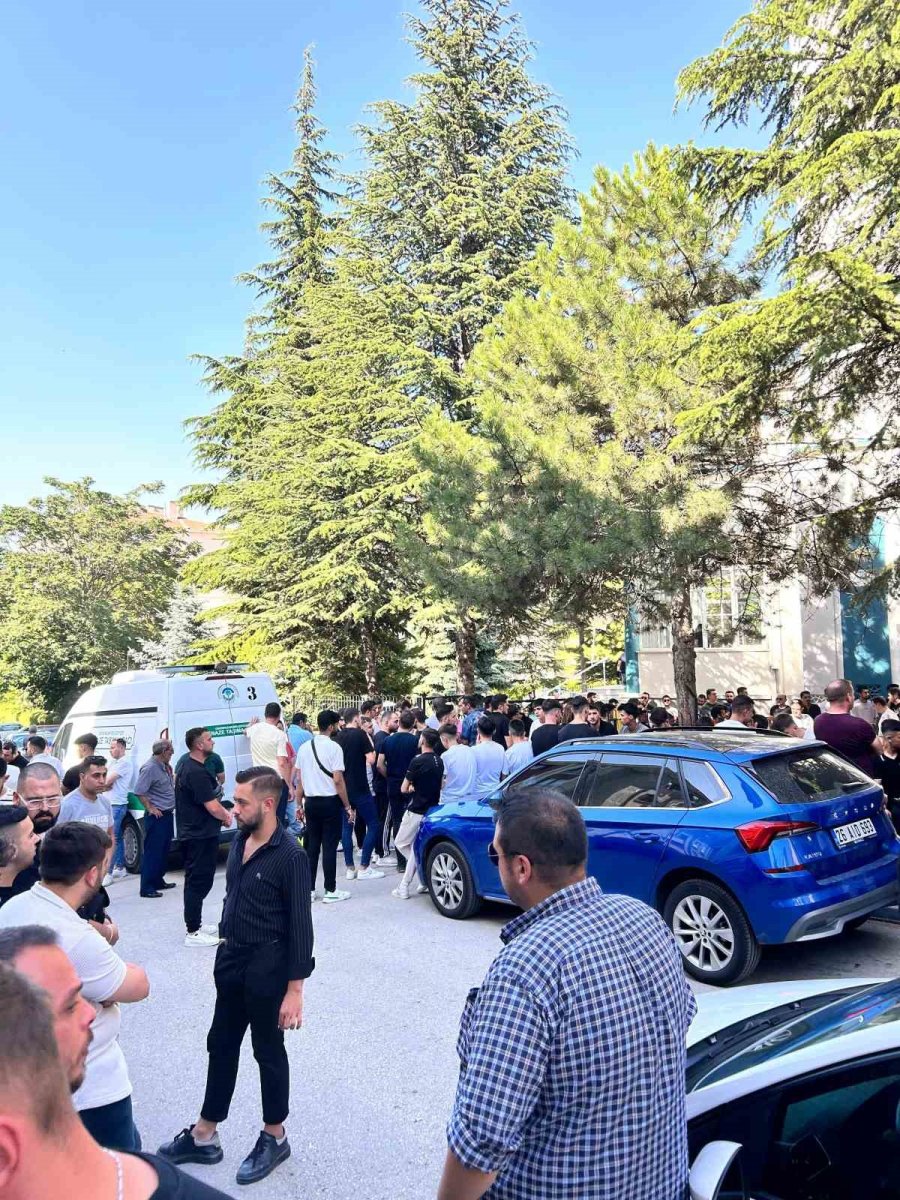 Motosiklet Kazasında Hayatını Kaybeden Genç Son Yolculuğuna Uğurlandı