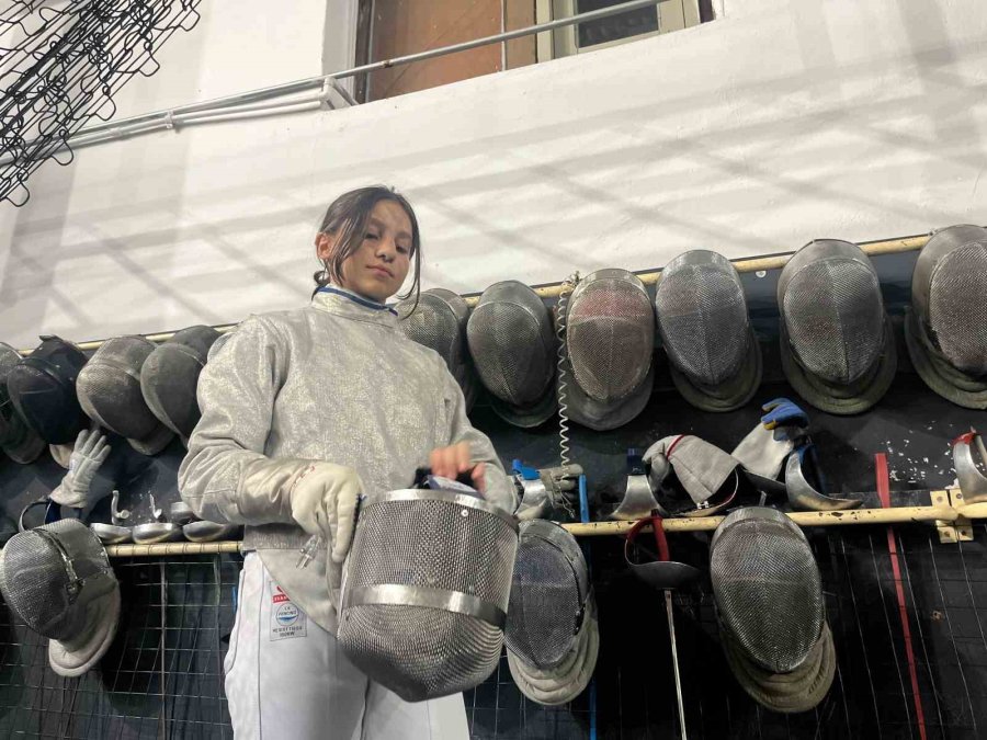 Eskişehirli Öğrenciden Çifte Başarı